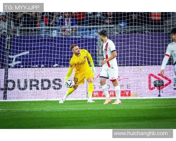 法甲巴黎圣日耳曼宣布签下西班牙国脚阿尔巴,加强后防实力 法甲巴黎圣日耳曼宣布签下西班牙国脚阿尔巴,加强后防实力